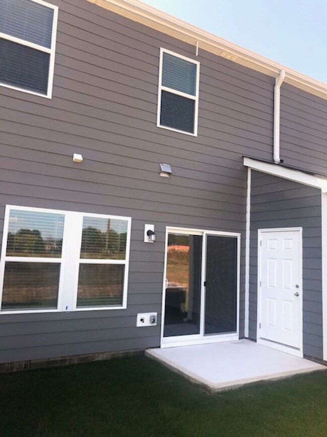 Building Photo - 1802 Braemar Vlg Dr