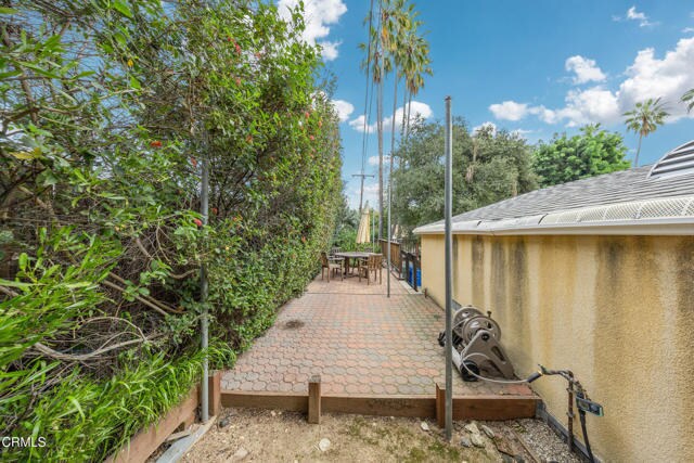 Building Photo - 391 E Highland Ave