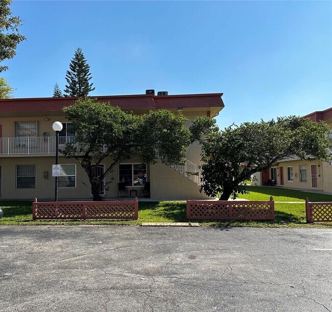 Primary Photo - 12840 SW 43rd Dr