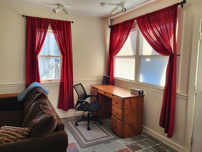 Building Photo - 30 Main St