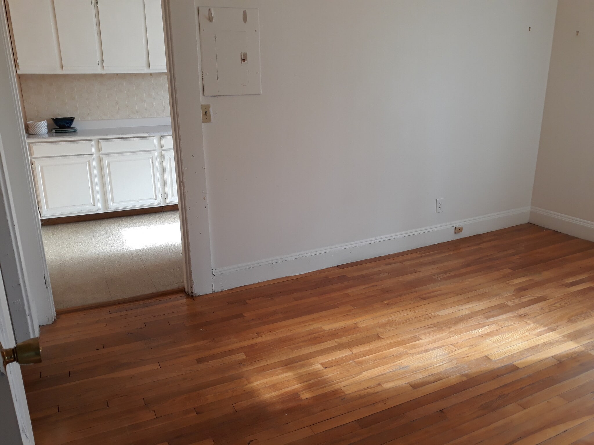 Building Photo - 53 Crescent Ave