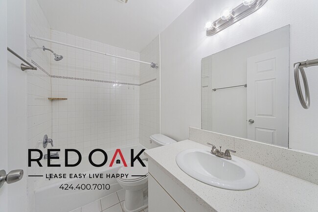 Building Photo - 6928 Agnes Ave