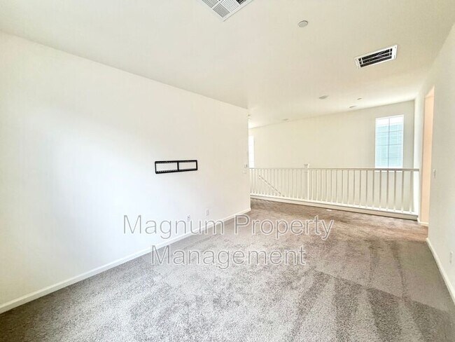 Building Photo - 25161 Harmony Ave