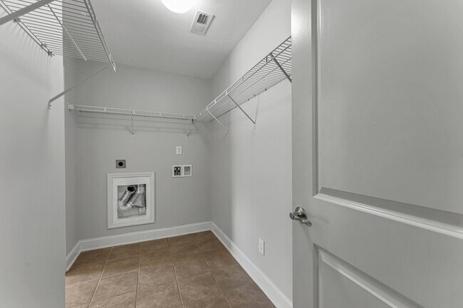 Building Photo - 500 Tidal Ct