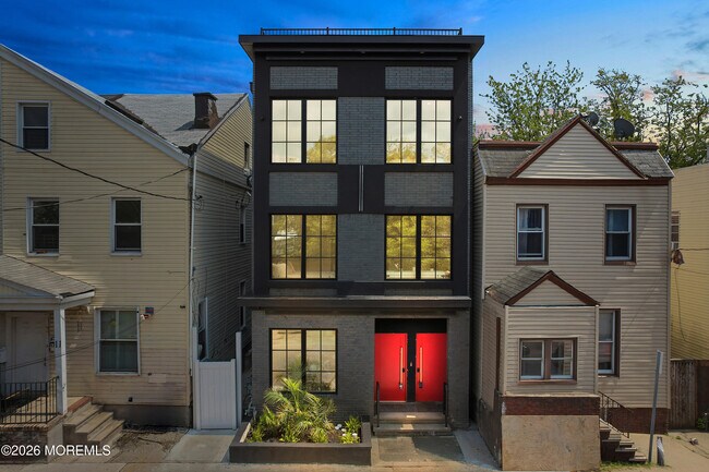 Building Photo - 9 Minerva St