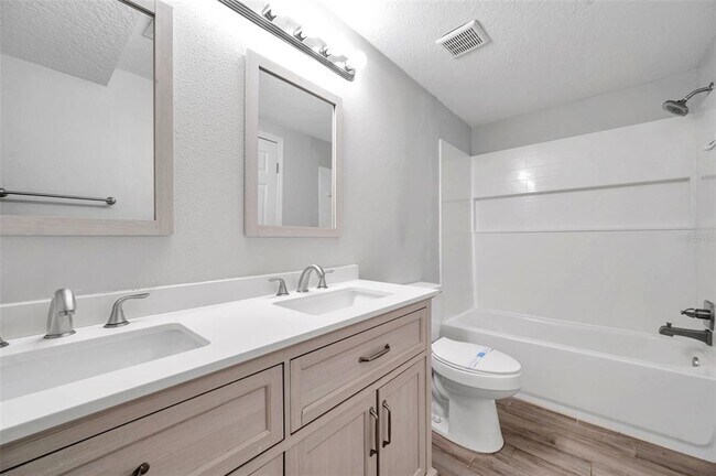 Building Photo - 6449 Cypressdale Dr