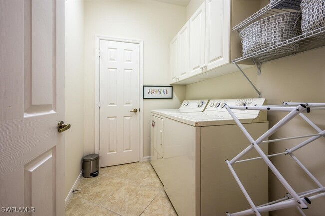 Building Photo - 12237 Toscana Way