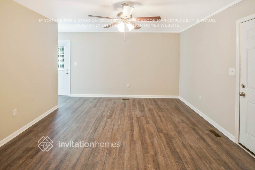 Building Photo - 10645 Stonewall Rd