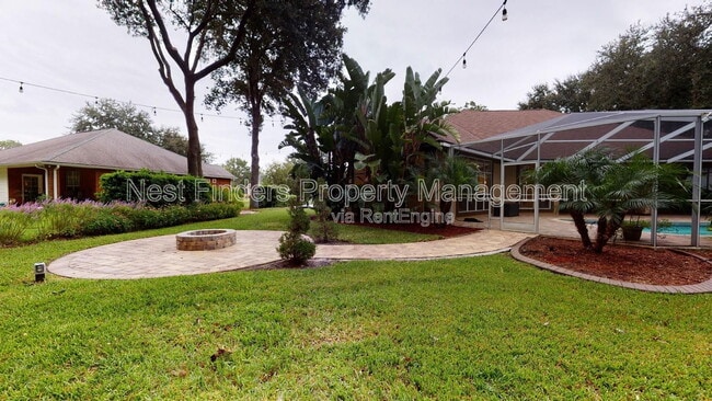 Building Photo - 7911 Vineyard Lake Rd N