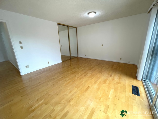 Building Photo - Spacious 3 Bedroom Home with Backyard Pati...