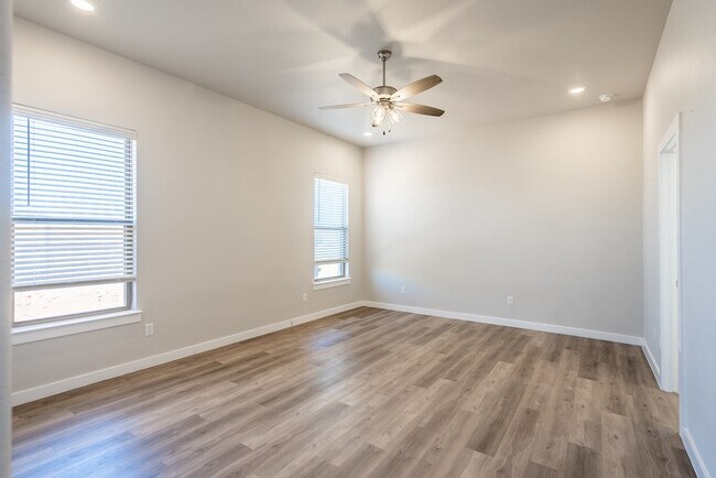 Building Photo - 5905 Settler Ave