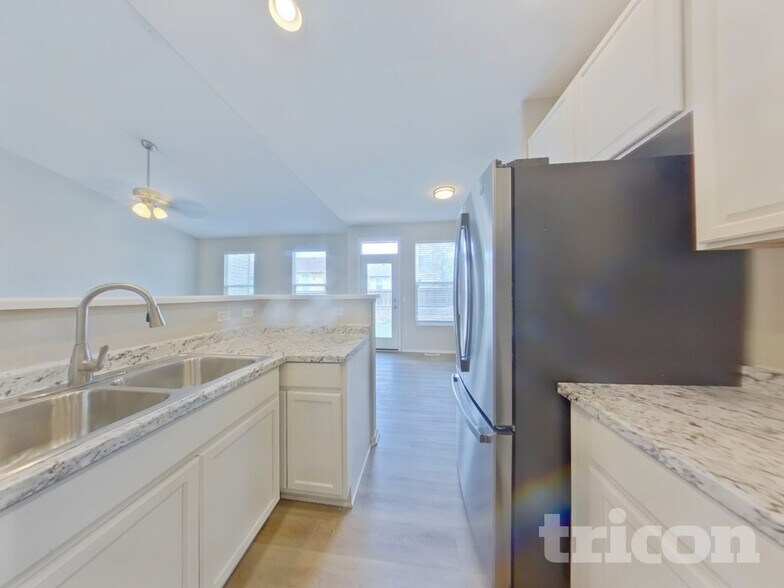 Building Photo - 11914 Rodez Grove