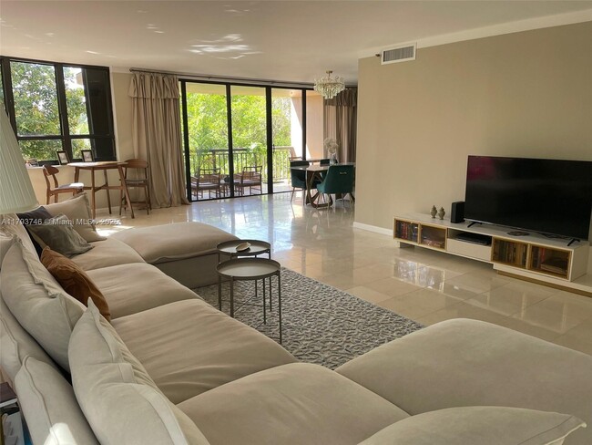 Building Photo - 10175 Collins Ave