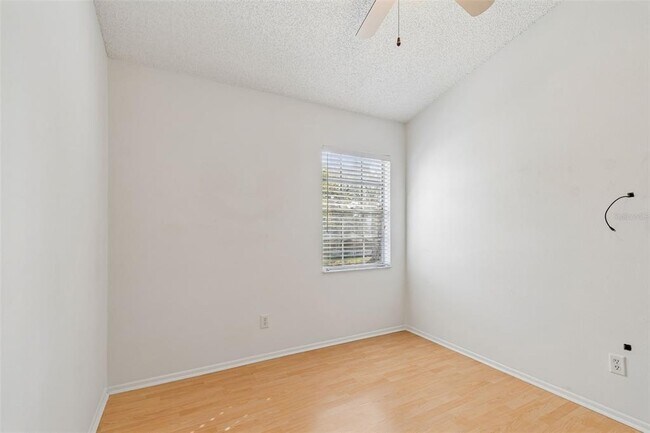 Building Photo - 607 Bough Ave