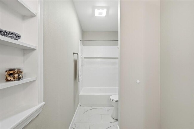 Building Photo - 4 Wendron Cir