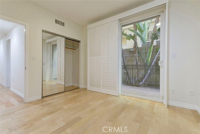 Building Photo - 556 E Palm Ave