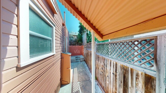 Building Photo - 2709 C St