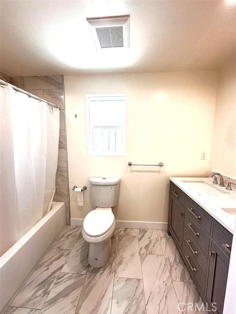 Building Photo - 6510 Marbrisa Ave