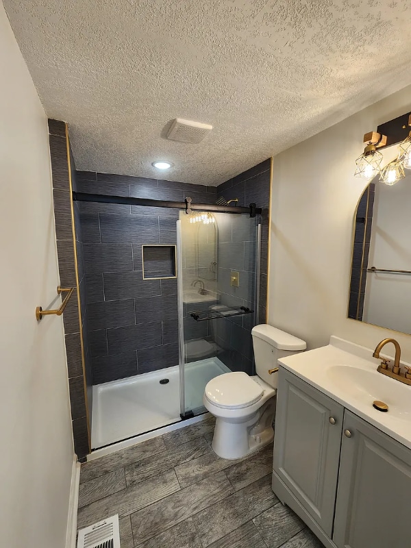 Building Photo - 304 Waller St