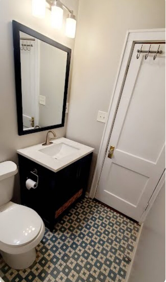 Building Photo - 1278 Adair St SW