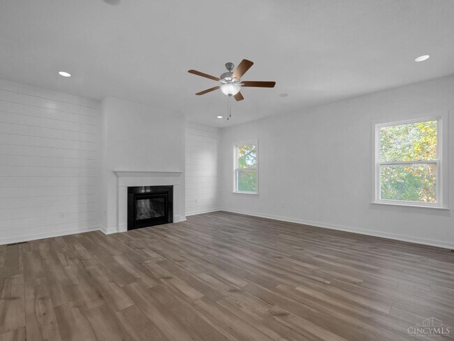 Building Photo - 8705 Quietwood Ln