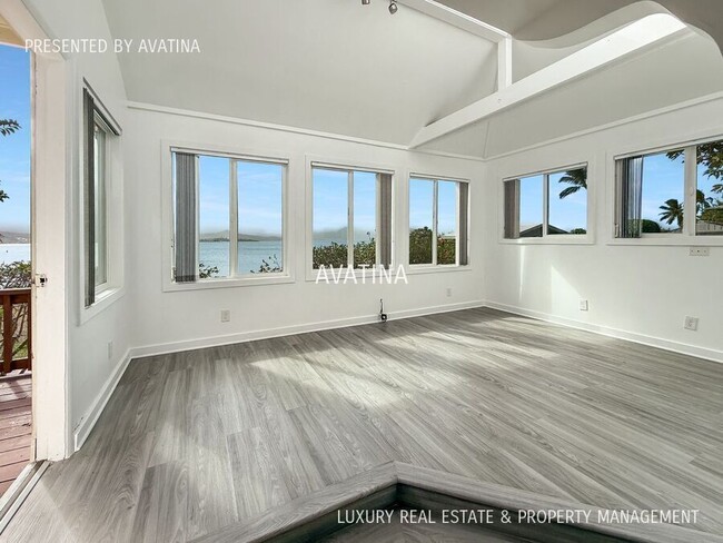 Building Photo - 44-327 Kaneohe Bay Dr-