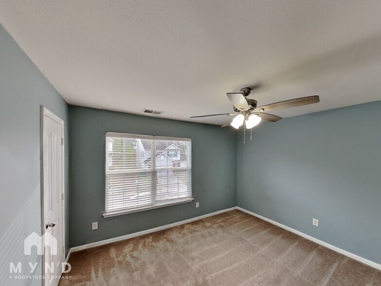 Building Photo - 15119 Oldcorn Ln