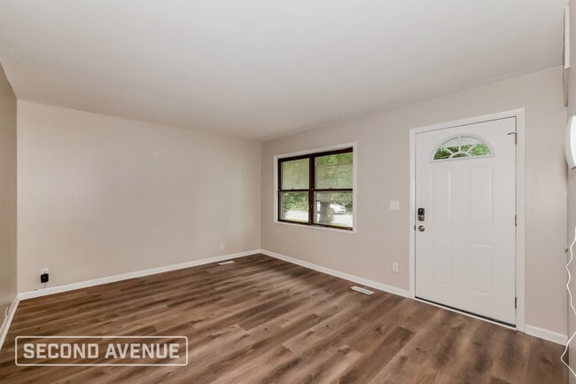 Building Photo - 8425 Georgiana Ln