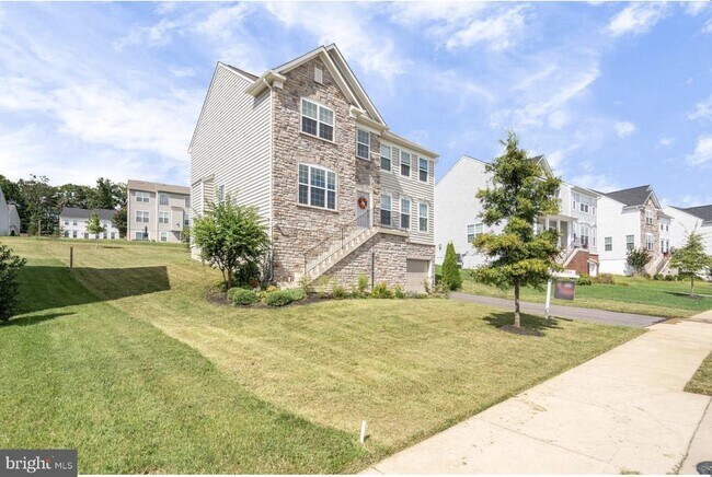 Building Photo - 3028 Landing Eagle Ct