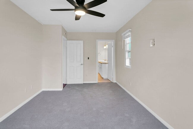 Building Photo - Beautiful detached home in Pacific Beach! ...