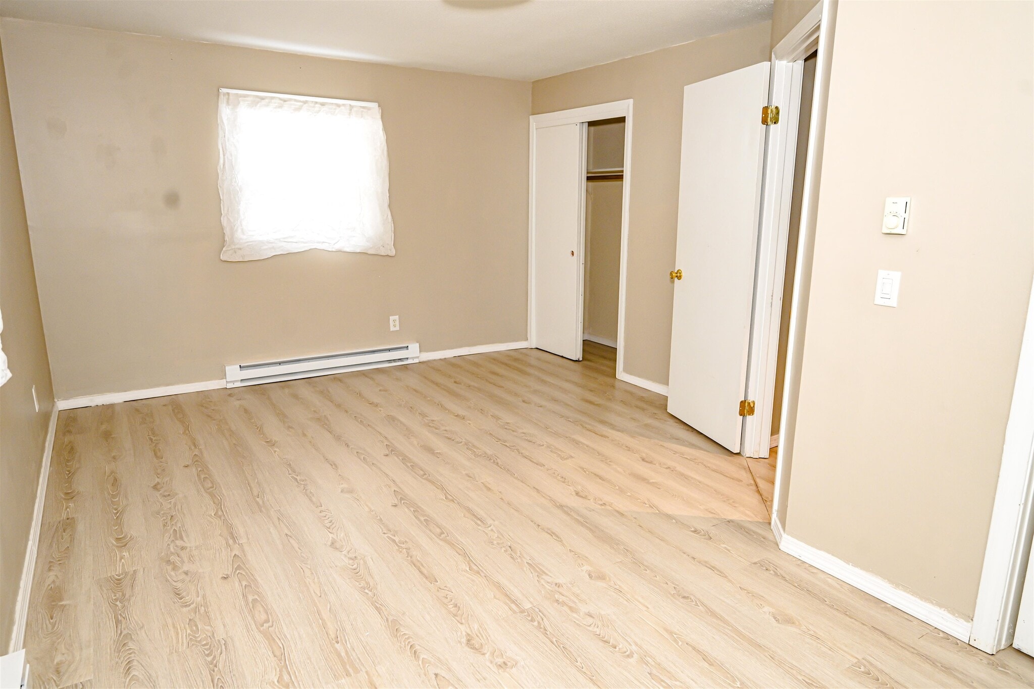 Building Photo - 139 S Main St