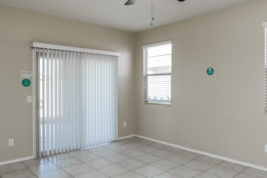Building Photo - 28904 N Selenite Ln