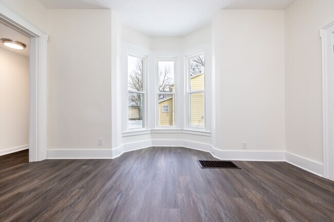 Building Photo - Detroit