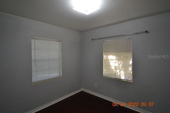 Building Photo - 2801 Sanders Dr