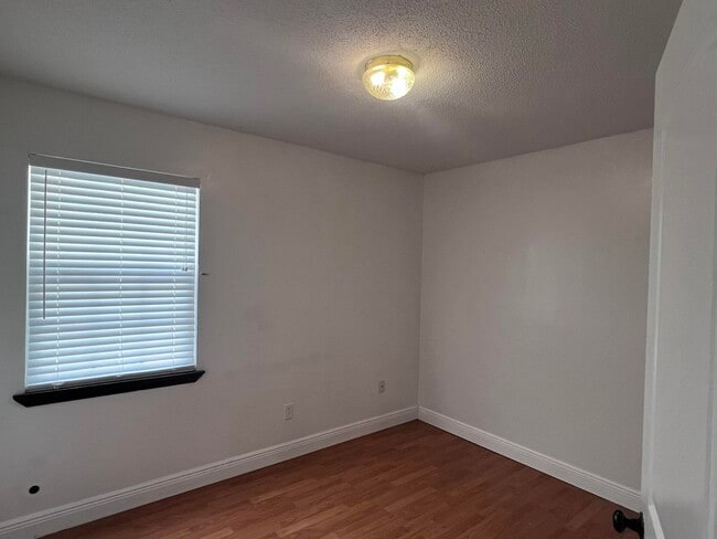 Building Photo - 7200 FL-85