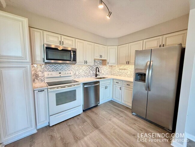 Building Photo - 2141 P St NW