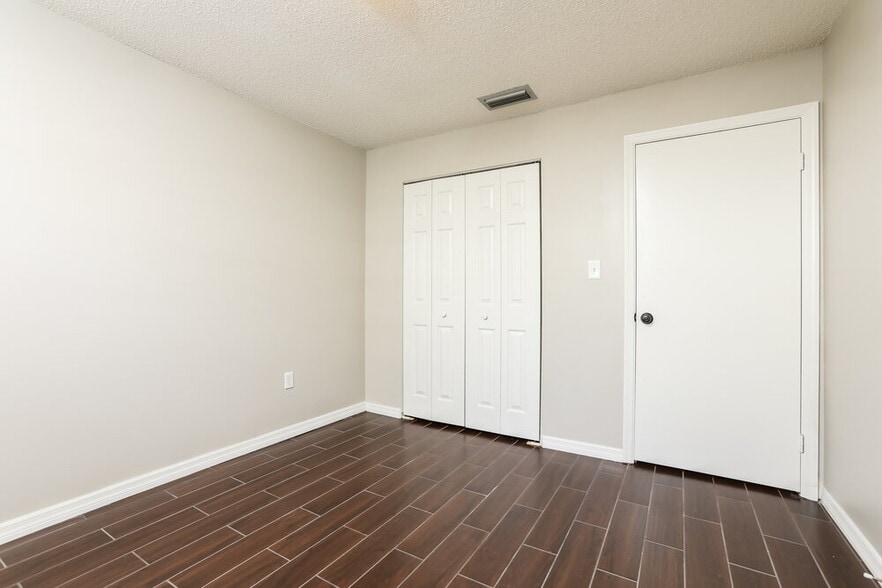 Building Photo - 503 Firewood Ave