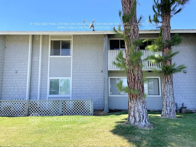 Building Photo - 1250 S Brookhurst St