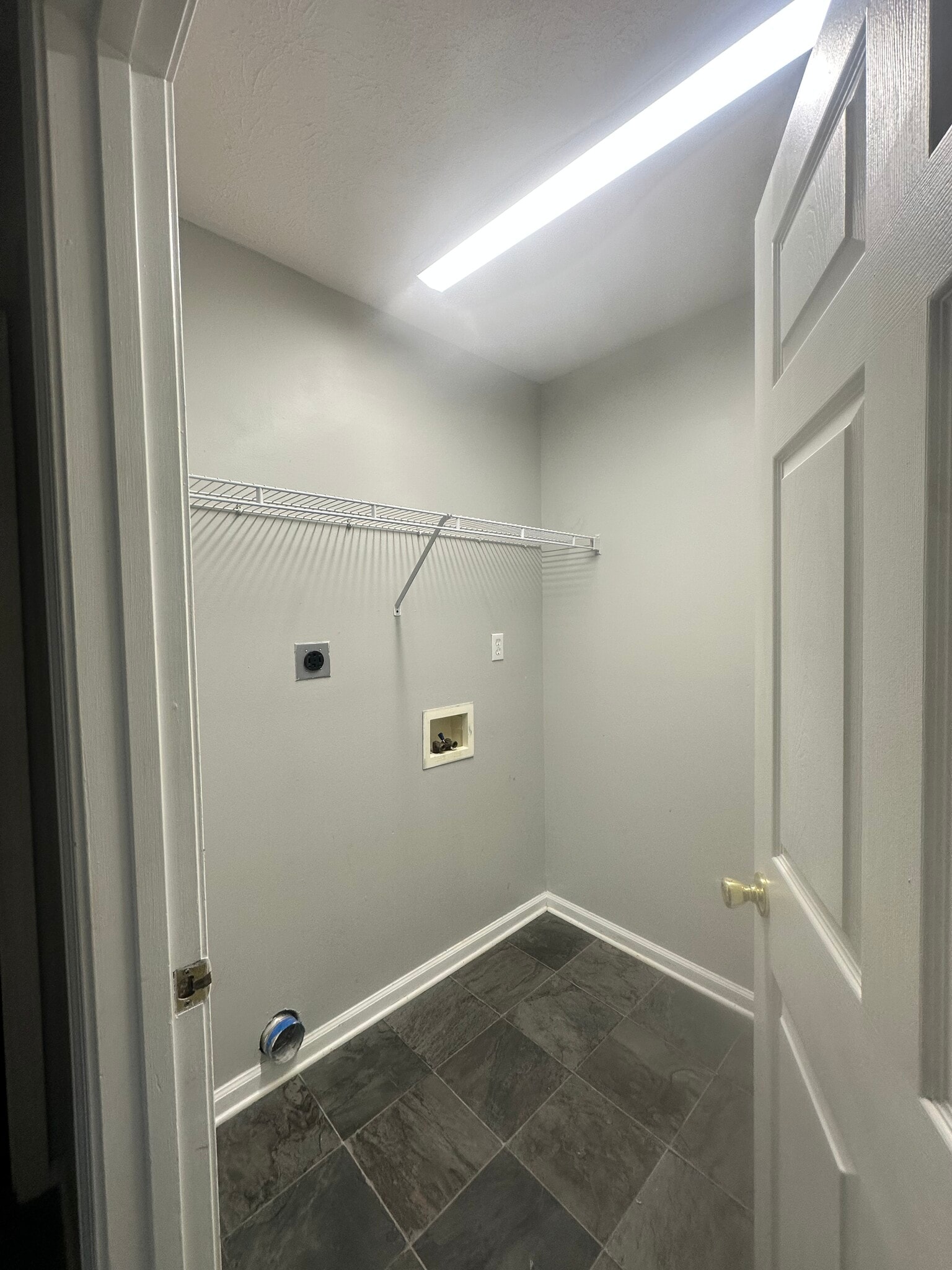 Building Photo - 256 Landis Ln