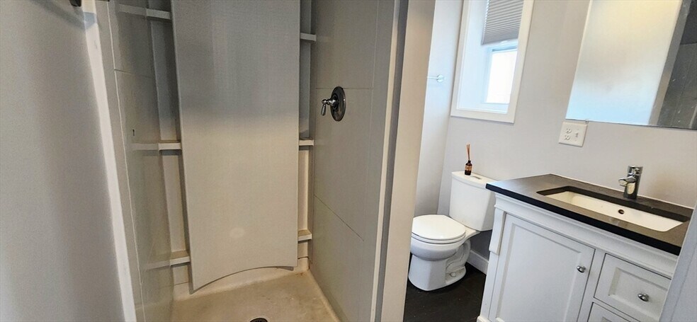 Building Photo - 1 Chelsea Ter