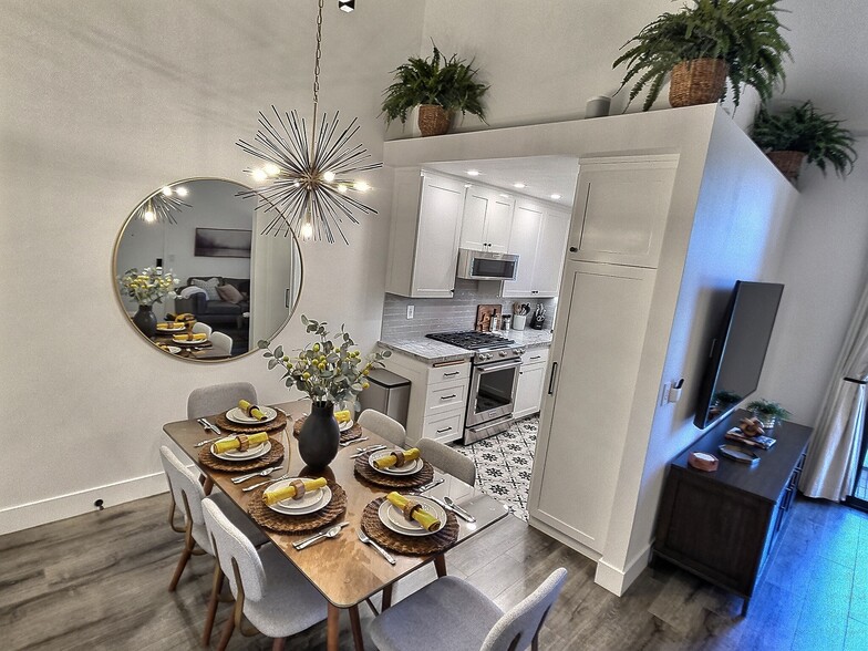 Dining/Kitchen area - 28021 Sarabande Ln