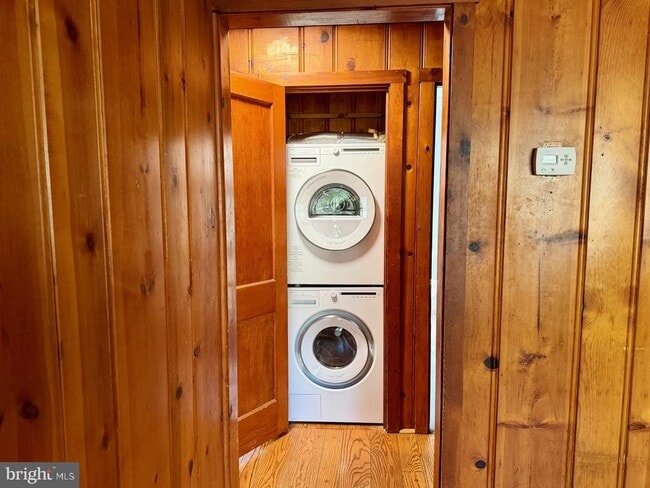 Building Photo - 1176 Stokes Rd