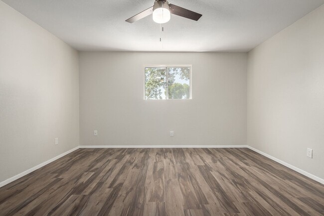 Building Photo - Green Valley- 3 bedroom/ 2 bathroom in 55+...