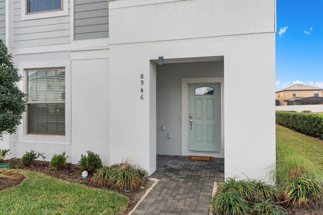 Building Photo - 8946 Sydney Ave