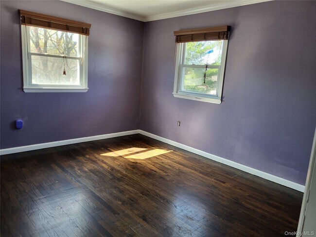 Building Photo - 20 Scott Dr