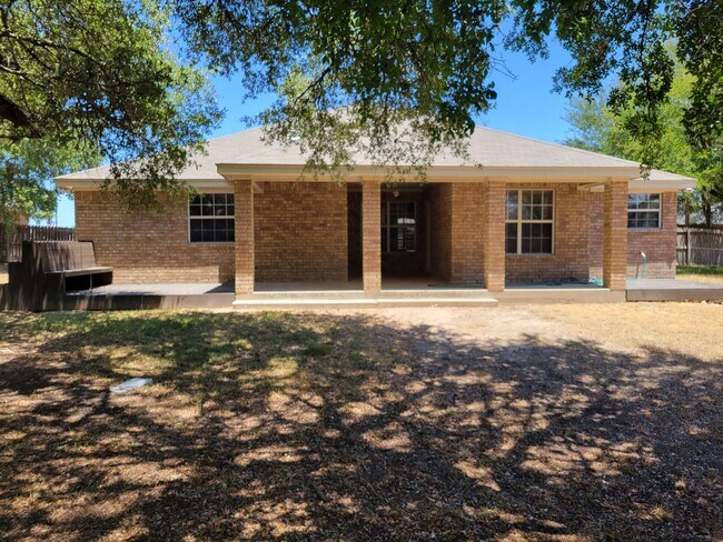 Building Photo - Huge 1/2 acre lot on cul de sac!  White Rock Estates!