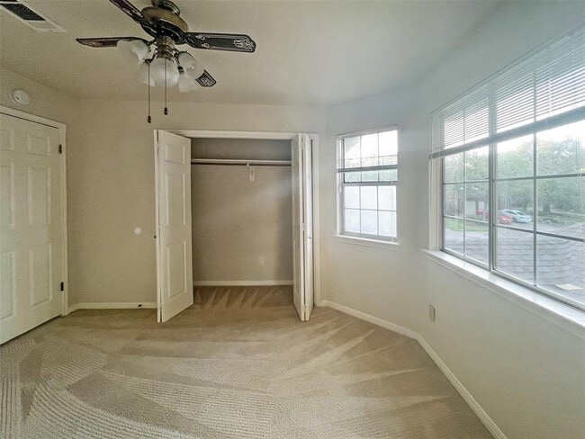 Building Photo - 6204 Old Harbor Ln