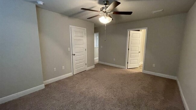 Building Photo - 6053 Royal Port Ct