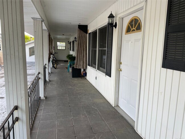 Building Photo - 64 N Main St