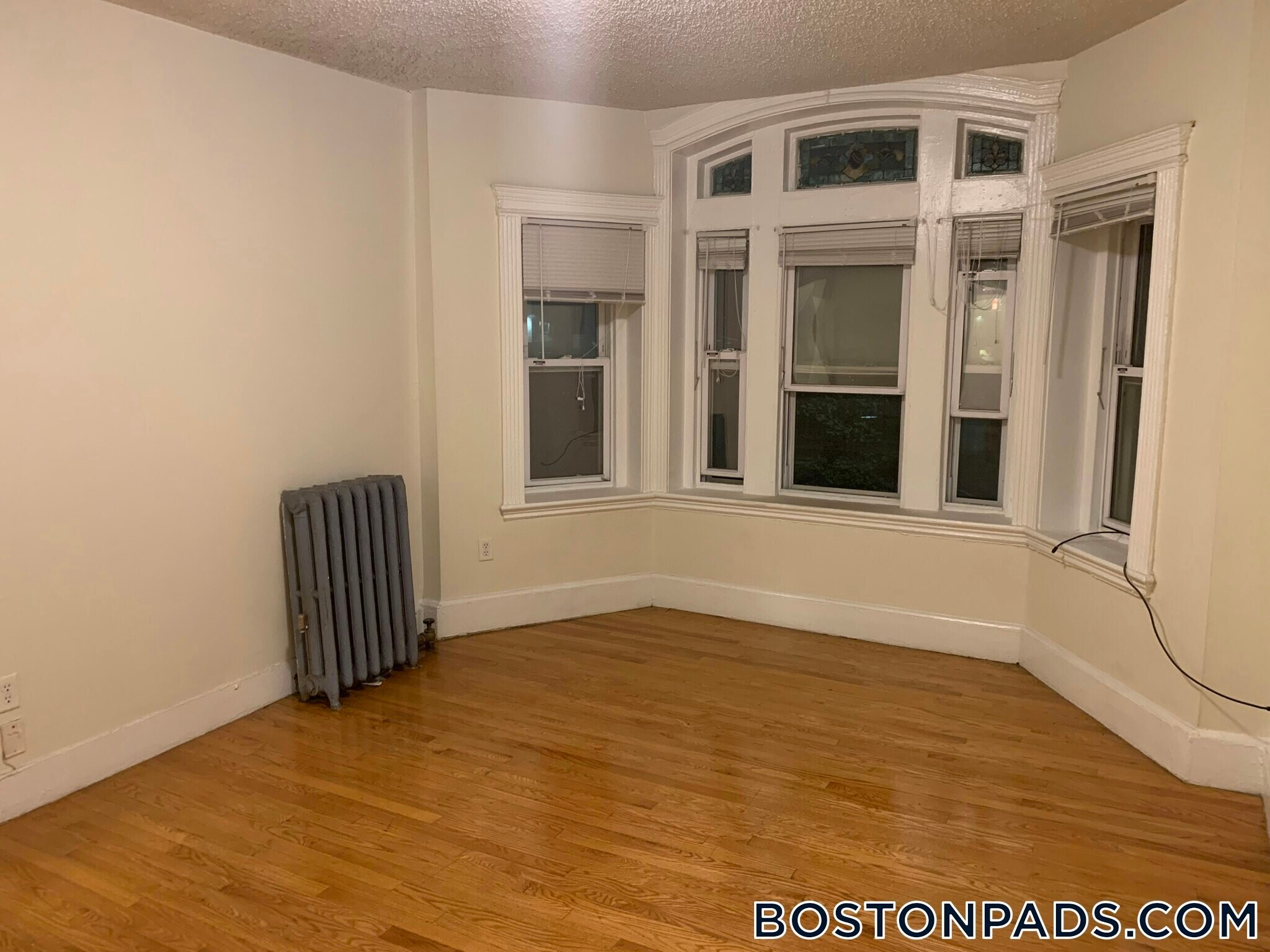 Building Photo - 171 Hemenway St